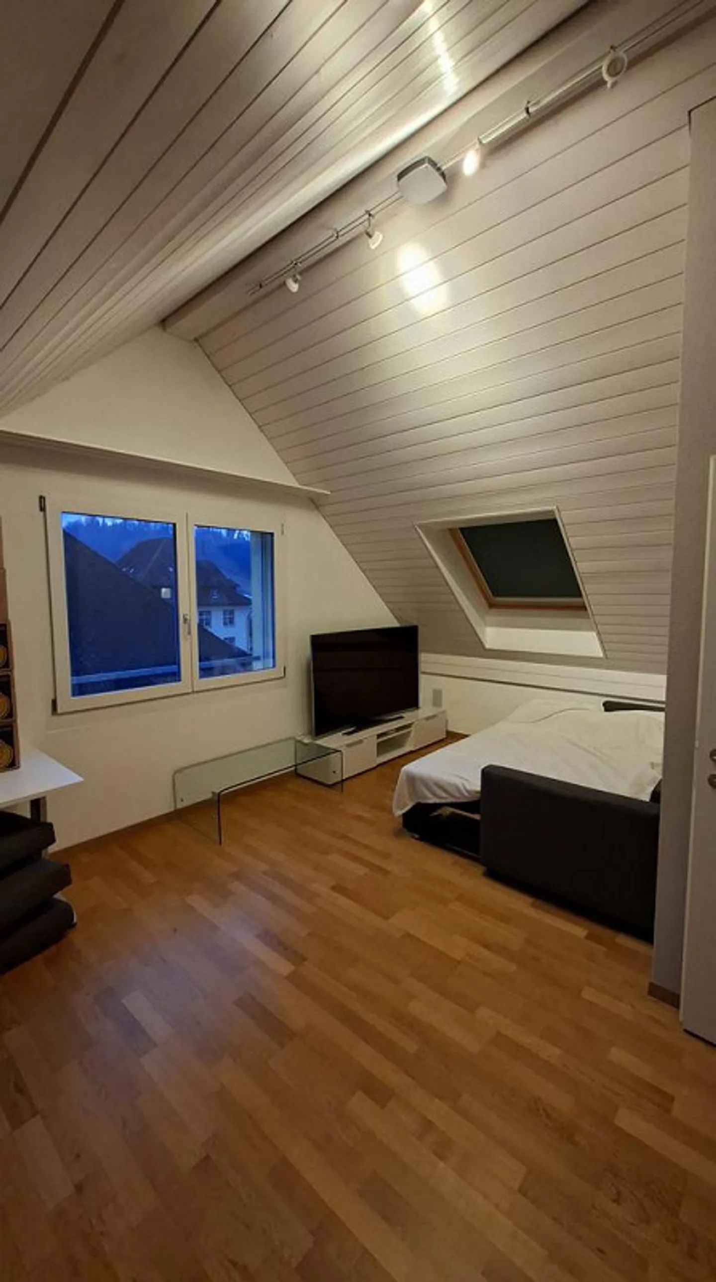 Casa bifamiliare moderna a Turbenthal - Foto 6 di 11