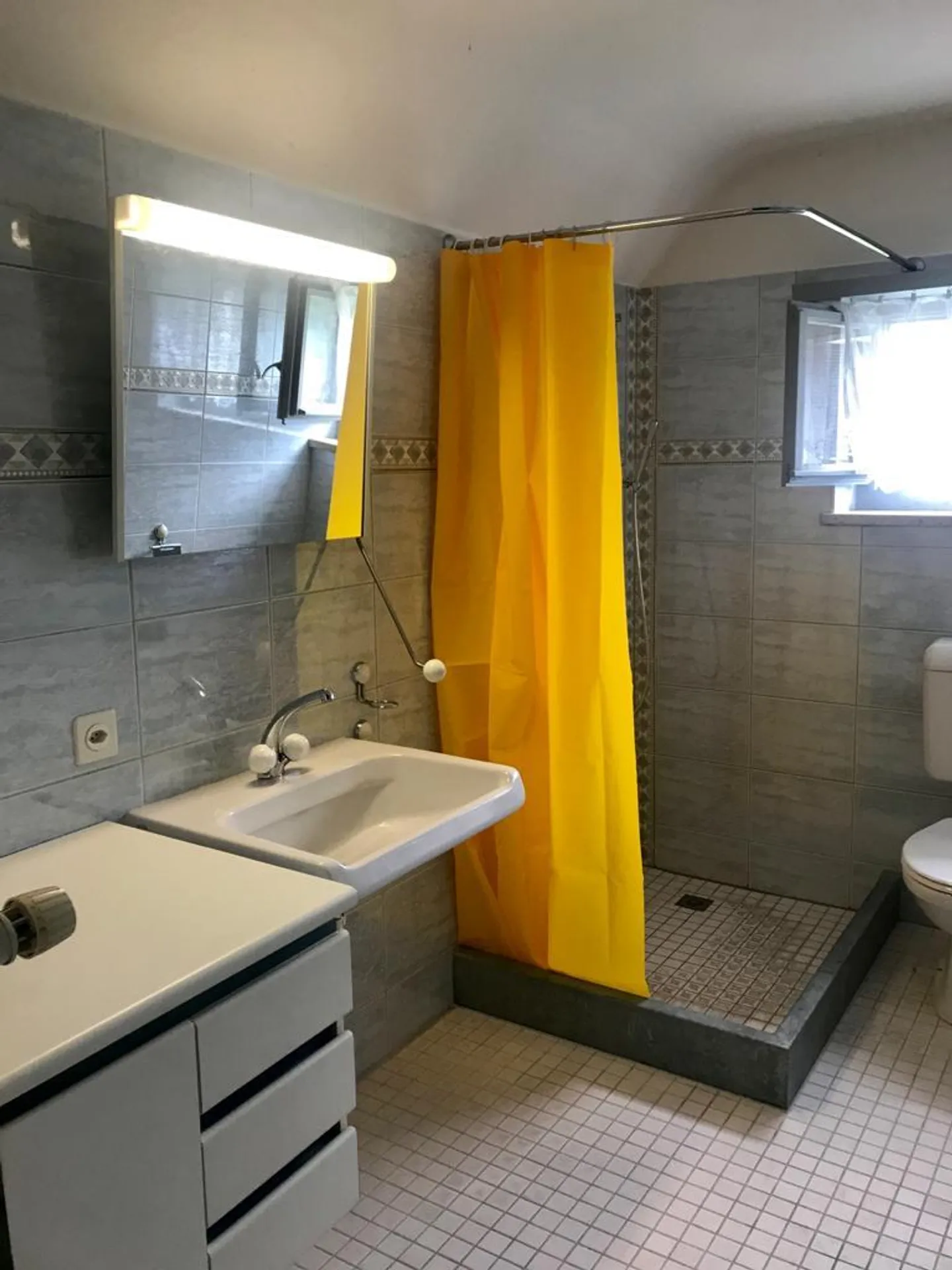 2 Room Furnished Apartment - Photo 4 of 5