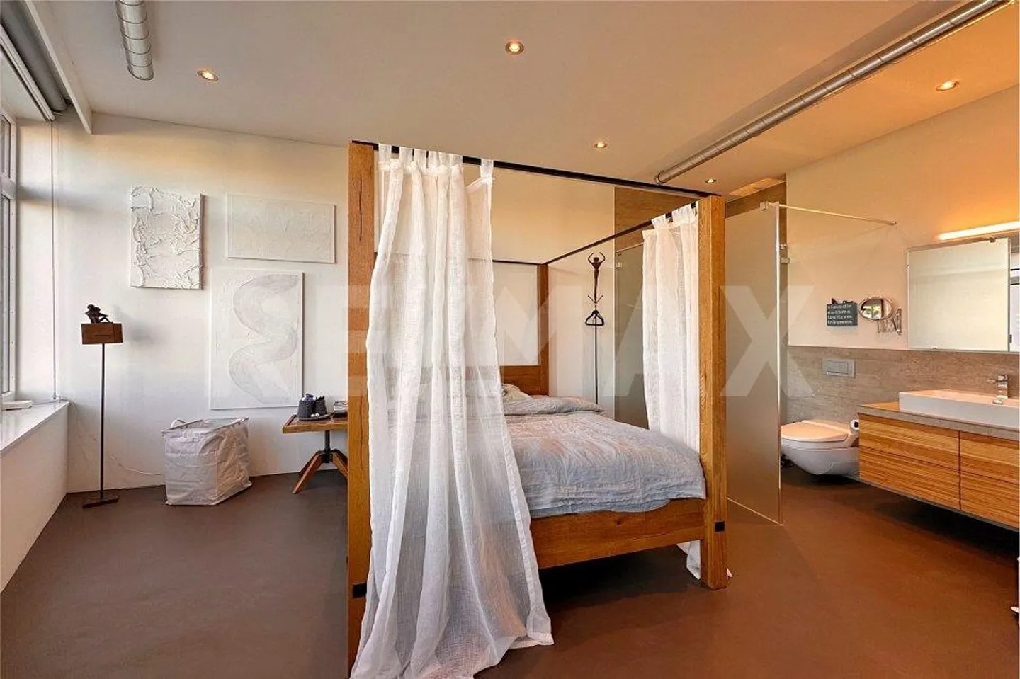 Exclusive Loft Apartment - Directly on the Aare - Photo 9 of 13