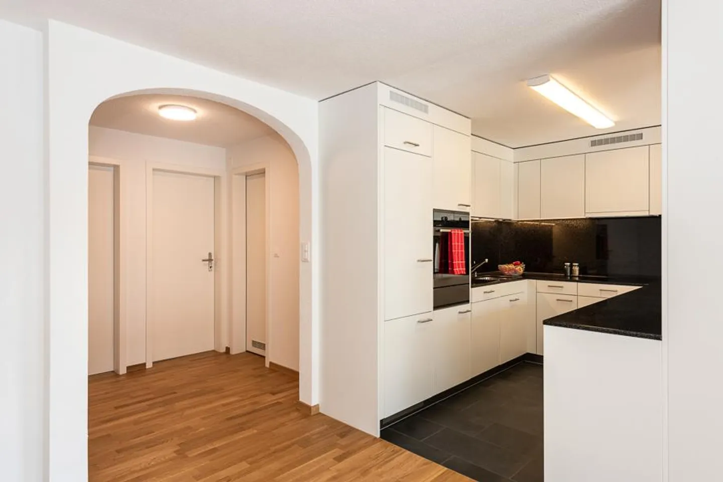 Modern Living in Bronschhofen! - Photo 2 of 10