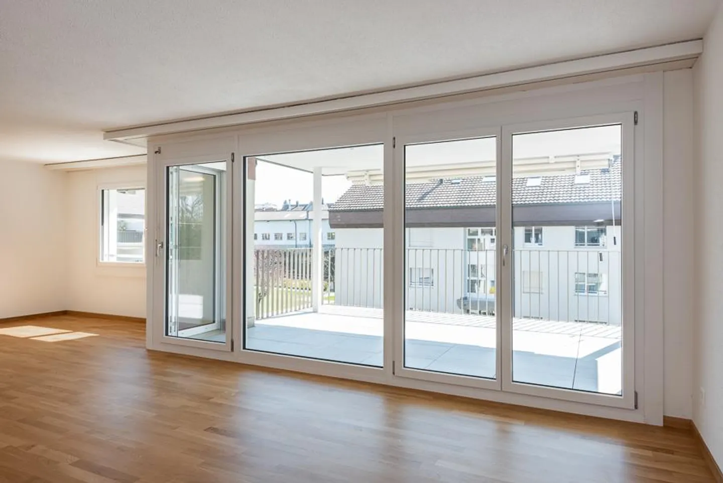 Modern Living in Bronschhofen! - Photo 9 of 10