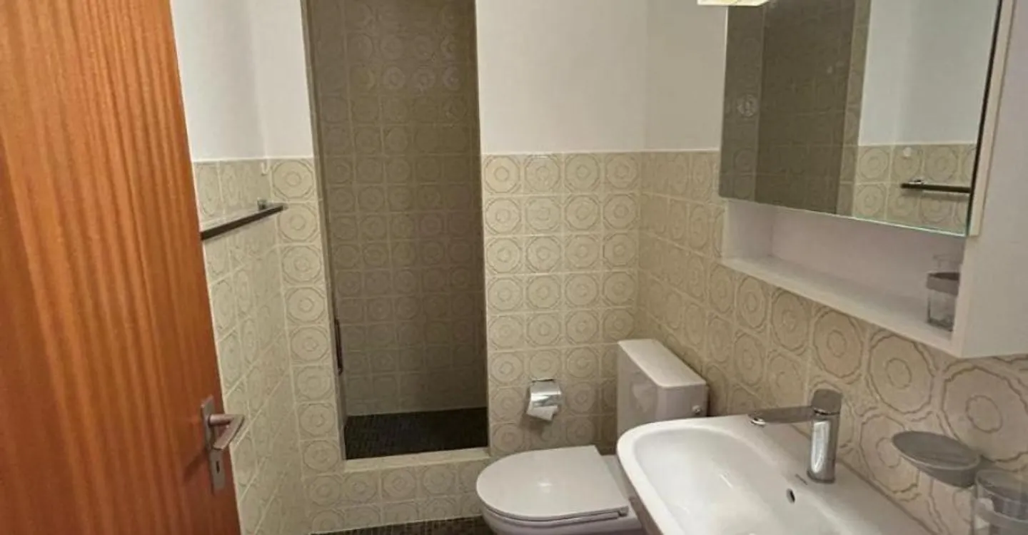 Attractive 3.5-room apartment with 2 balconies near Schützenmattpark - Photo 7 of 11