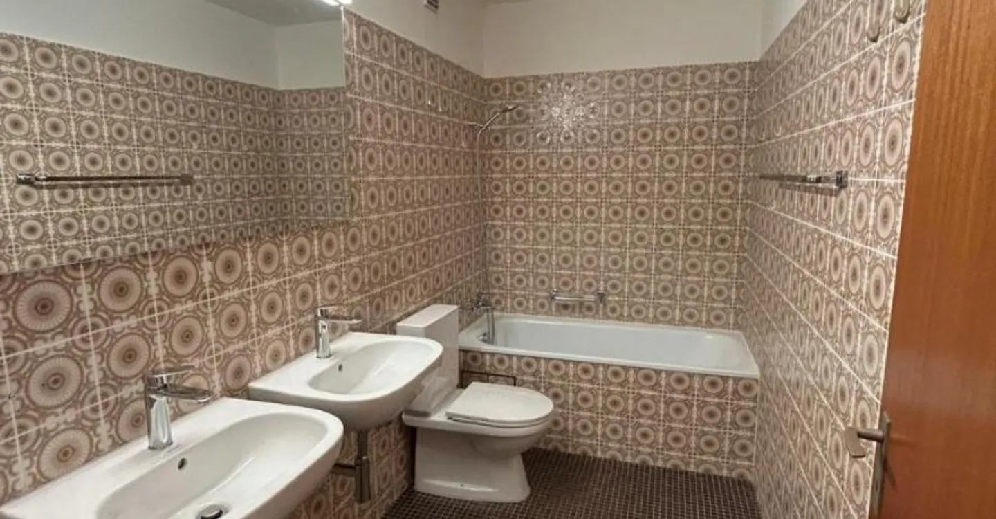 Attractive 3.5-room apartment with 2 balconies near Schützenmattpark - Photo 8 of 11