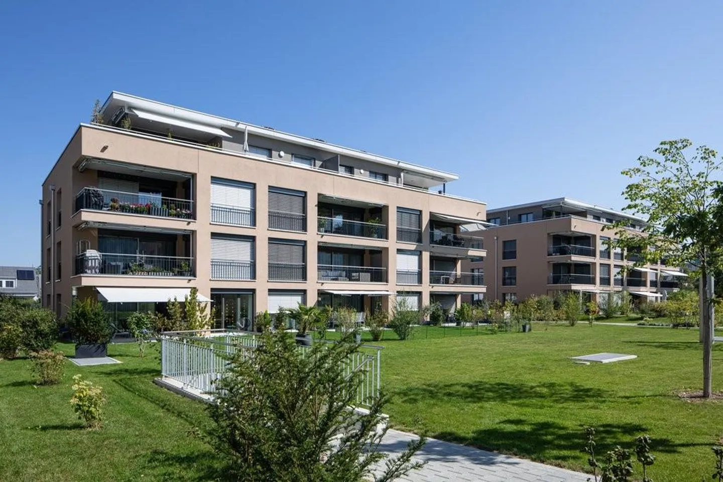 moderne 4.5-Zimmer-Neubauwohnung im Eigentumsstandard - Foto 1 von 11