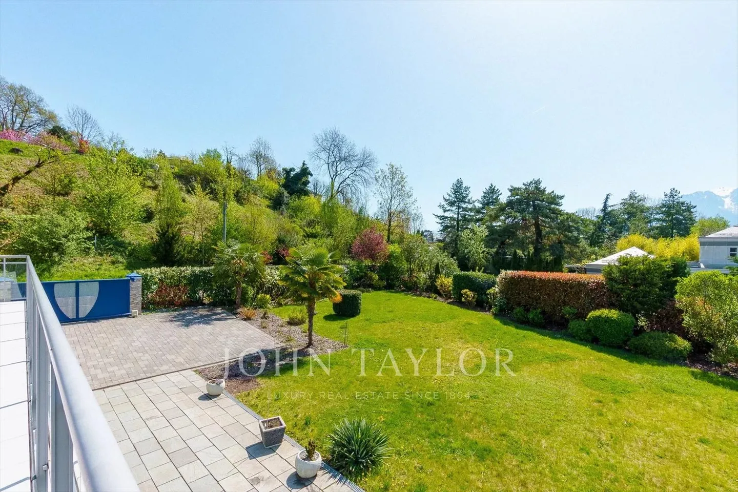 CO-EXCLUSIVITY! Single-family house in a prestigious neighborhood - Photo 2 of 13