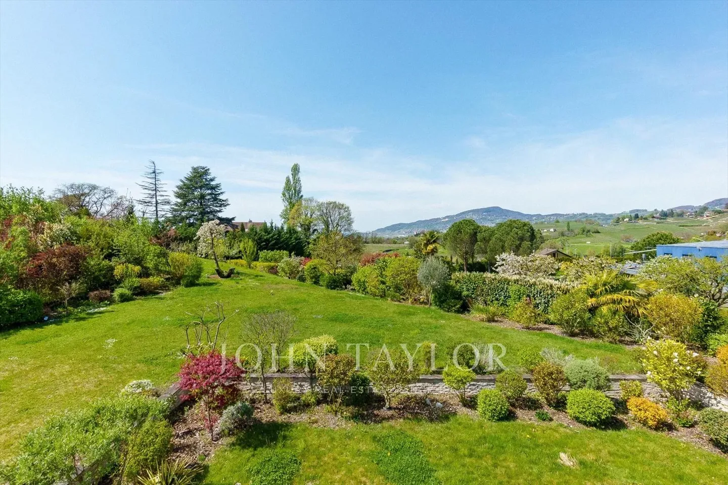 CO-EXCLUSIVITY! Single-family house in a prestigious neighborhood - Photo 3 of 13