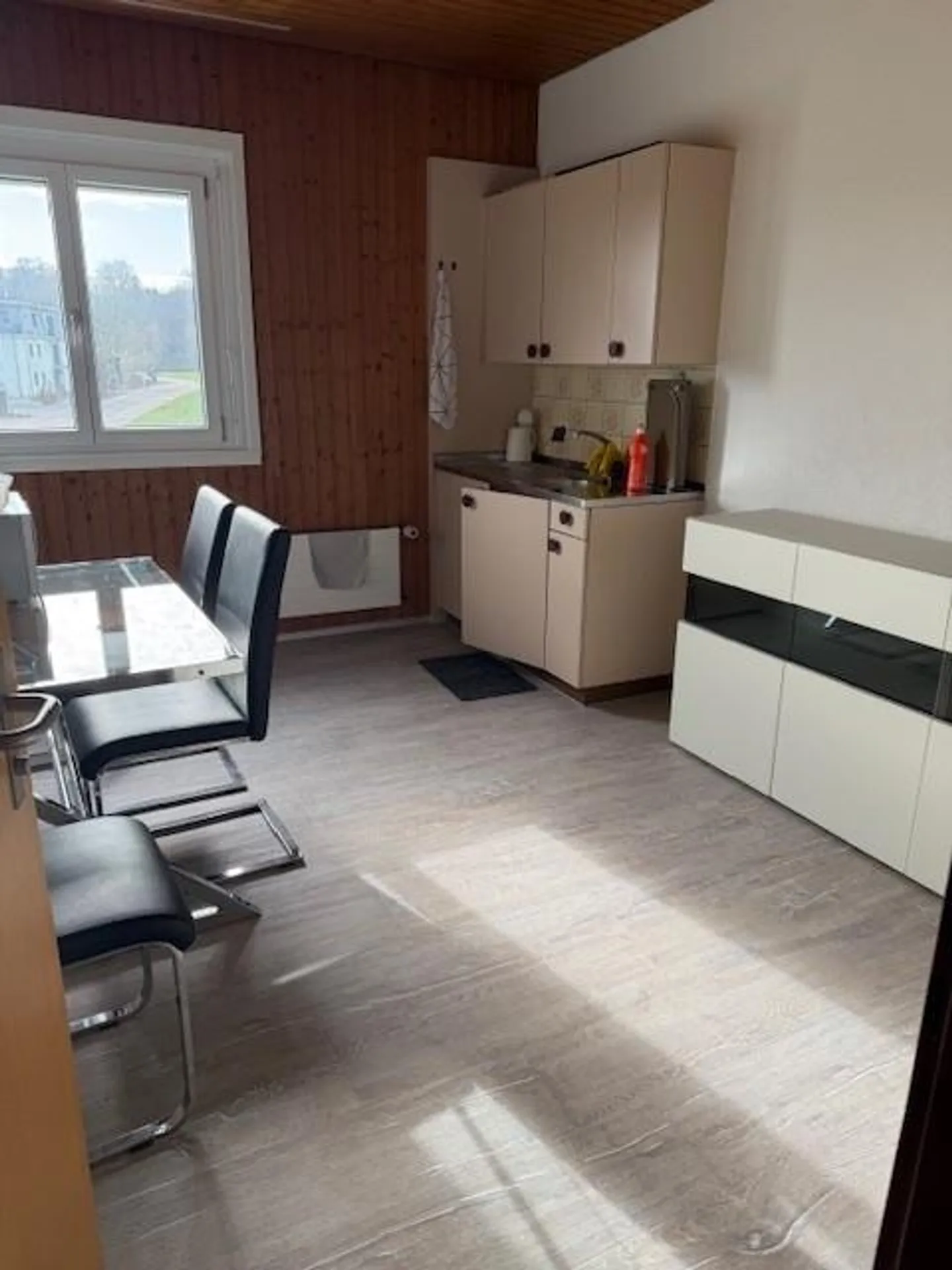 Office space in shared office - Photo 5 of 6