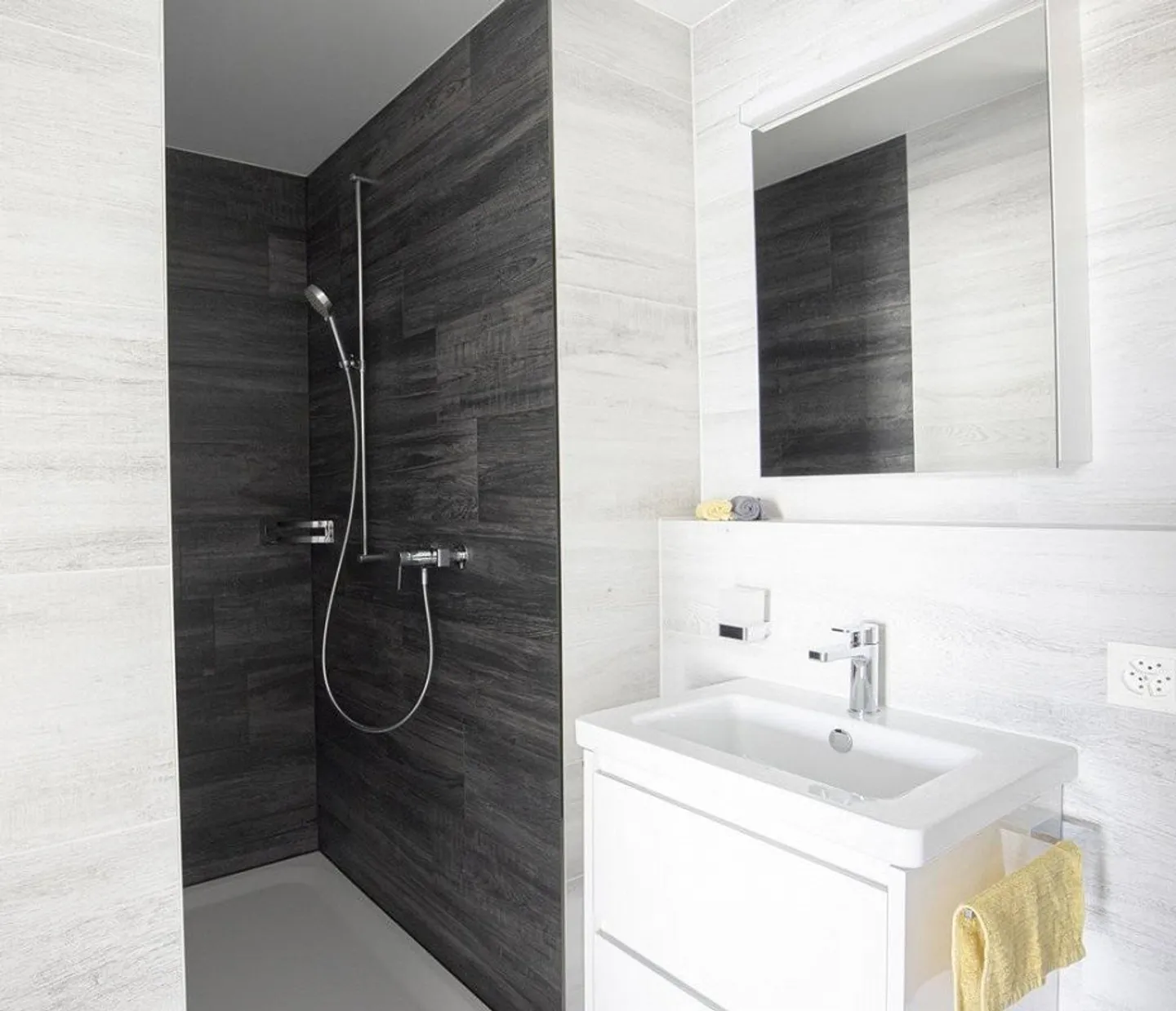 moderne 4.5-Zimmer-Neubauwohnung im Eigentumsstandard - Foto 8 von 11