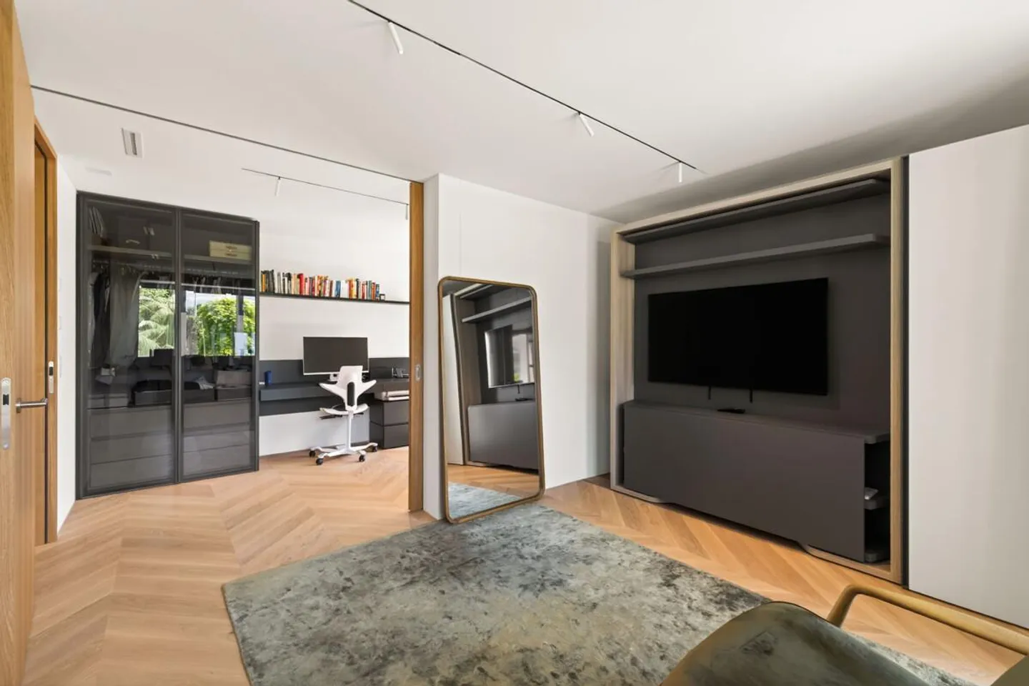 Euthal: exclusive 4.5-room garden apartment by Lake Sihl - Photo 6 of 8