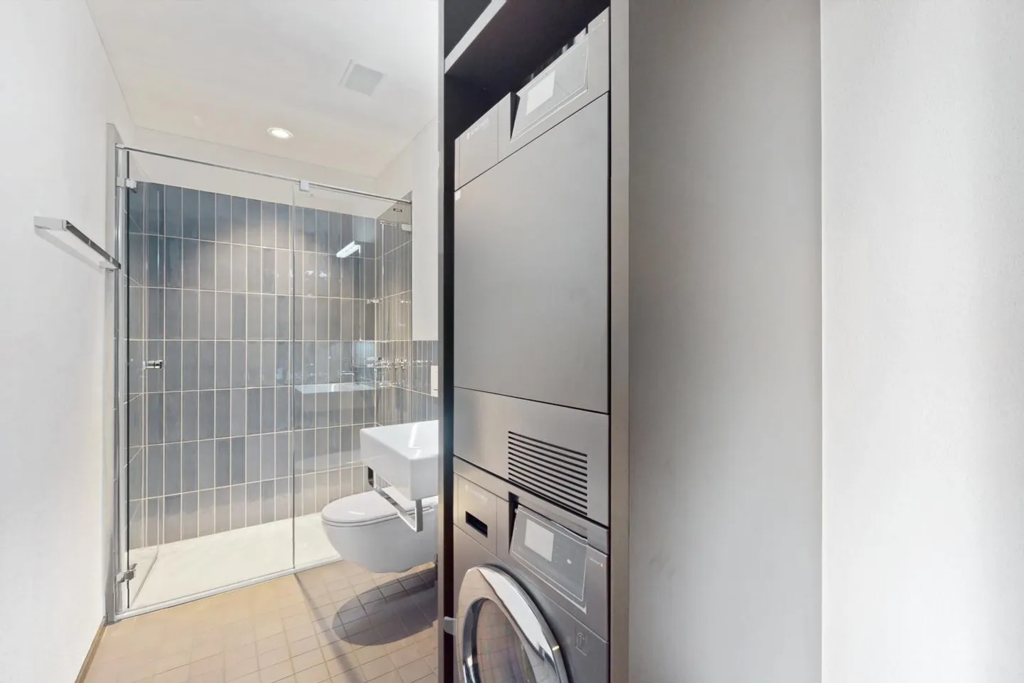 Modernes Apartment im 4VIERTEL - Foto 4 von 8
