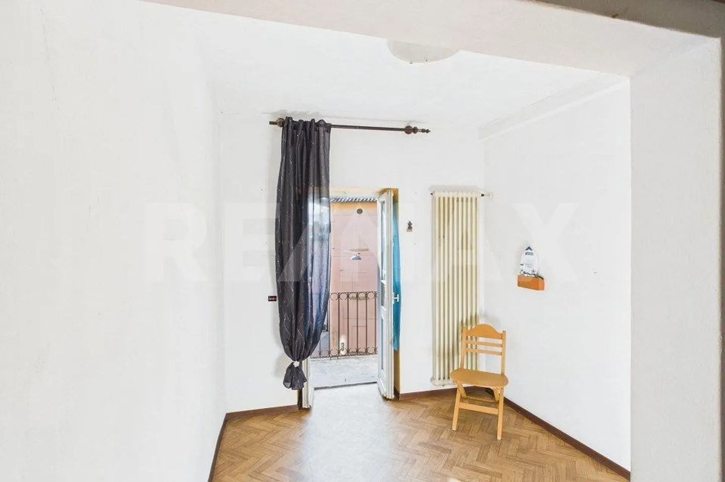 Oggetto di ristrutturazione - casa vacanze / residenza, nel cortile e vicino alla città - Foto 6 di 10
