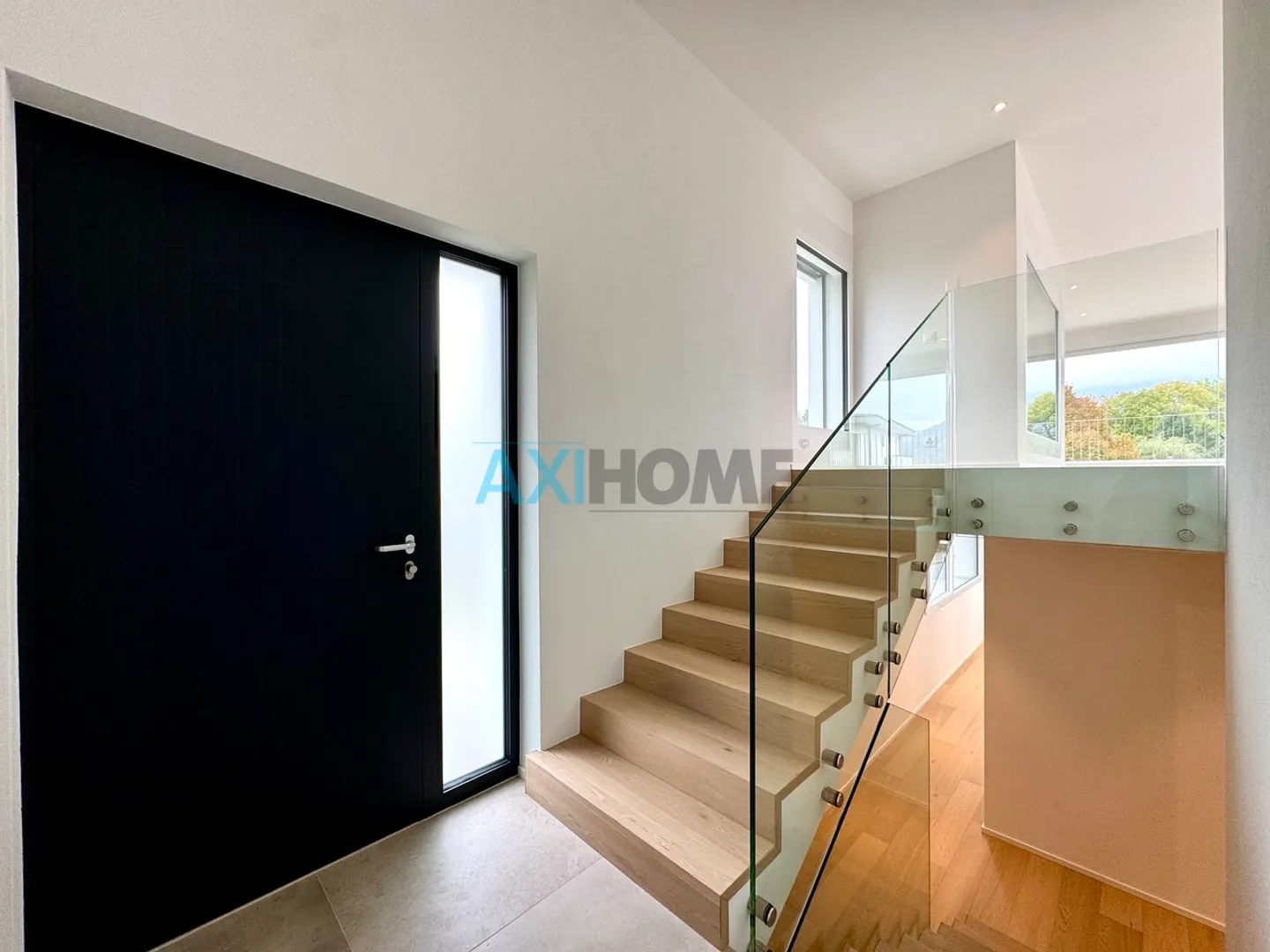 Moderne Villa mit Panoramablick - Foto 2 von 24