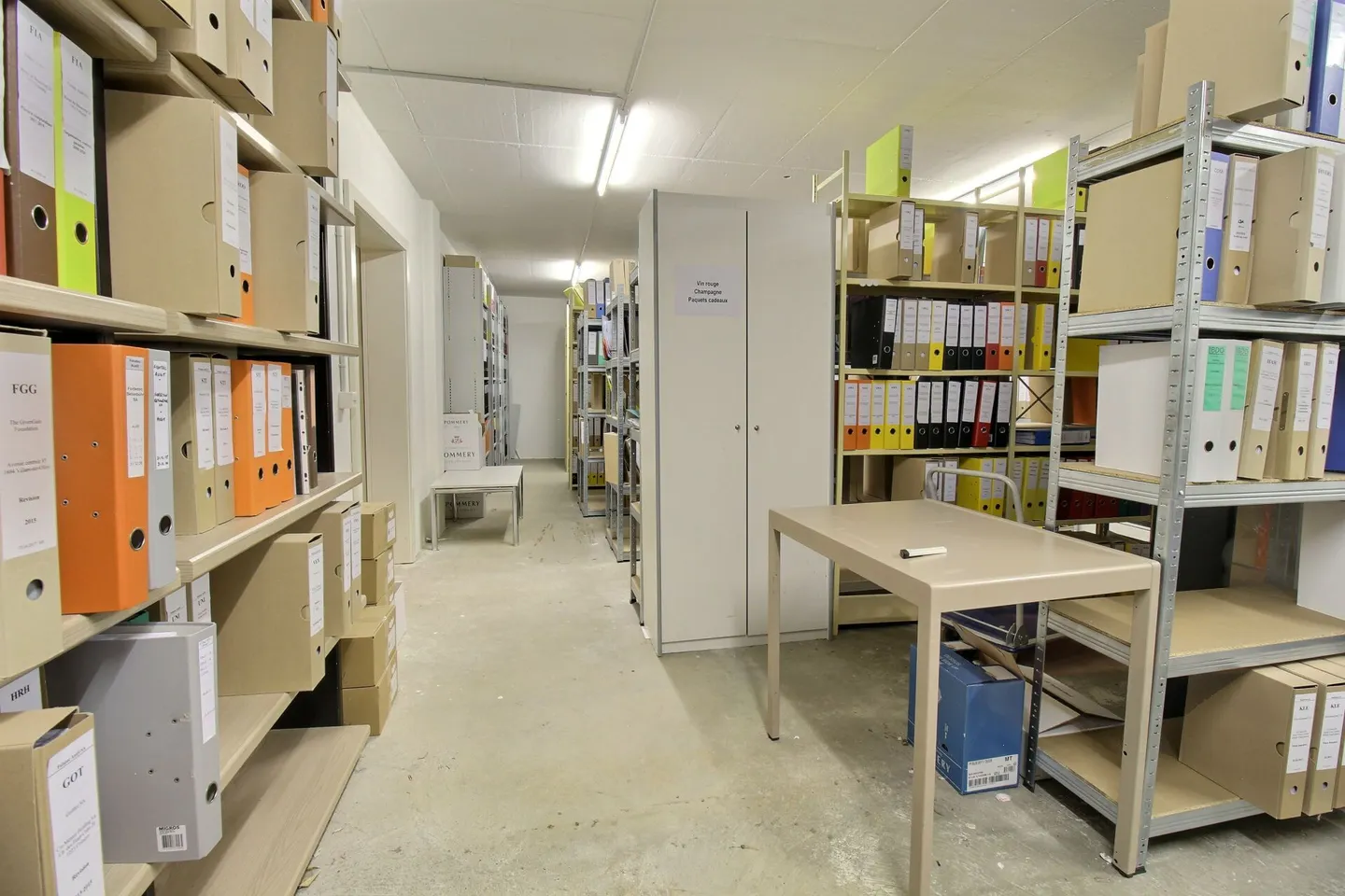 Offices with archives and parking spaces - Photo 22 of 22
