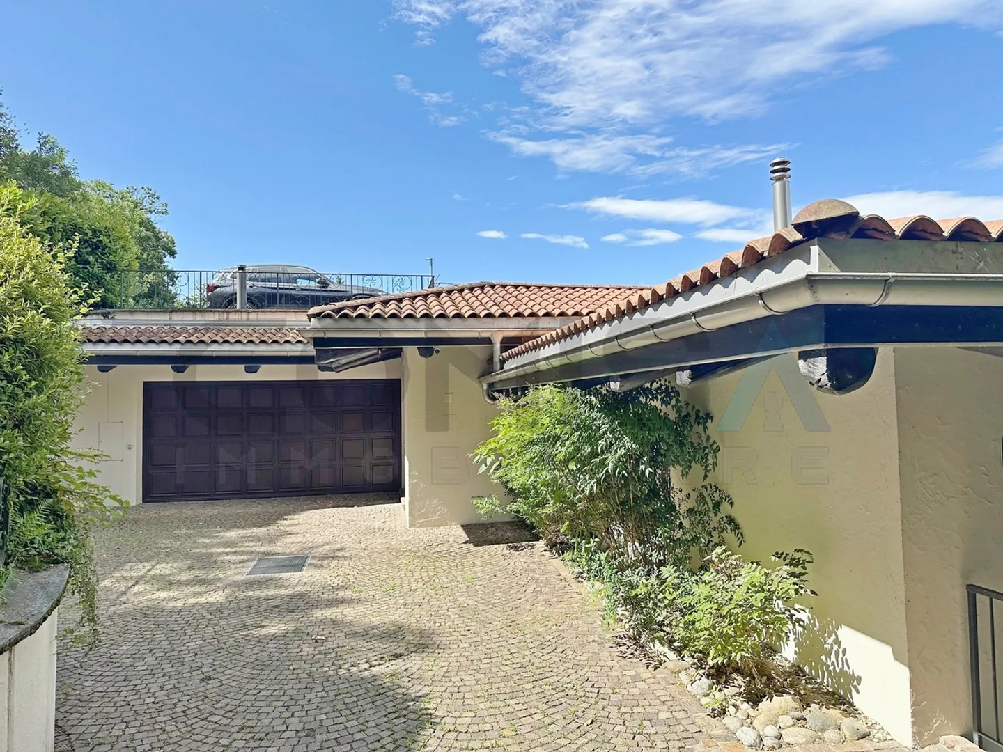 VEZIA Villa con 7 Camere e Piscina Interna - Foto 1 di 6