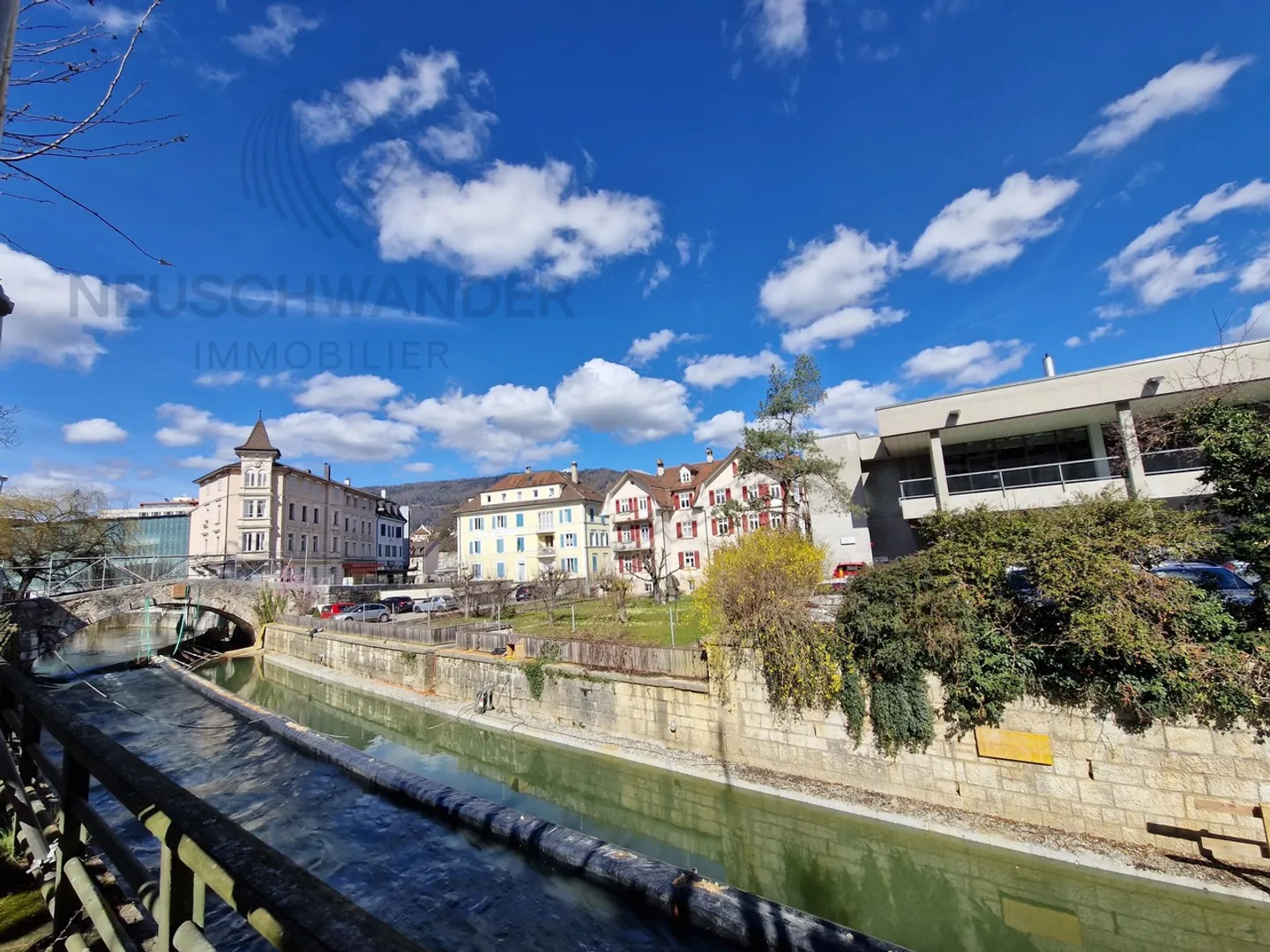 Edificio a uso misto - Foto 8 di 9