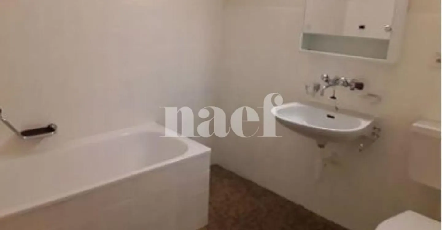 6-room apartment - Photo 9 of 11