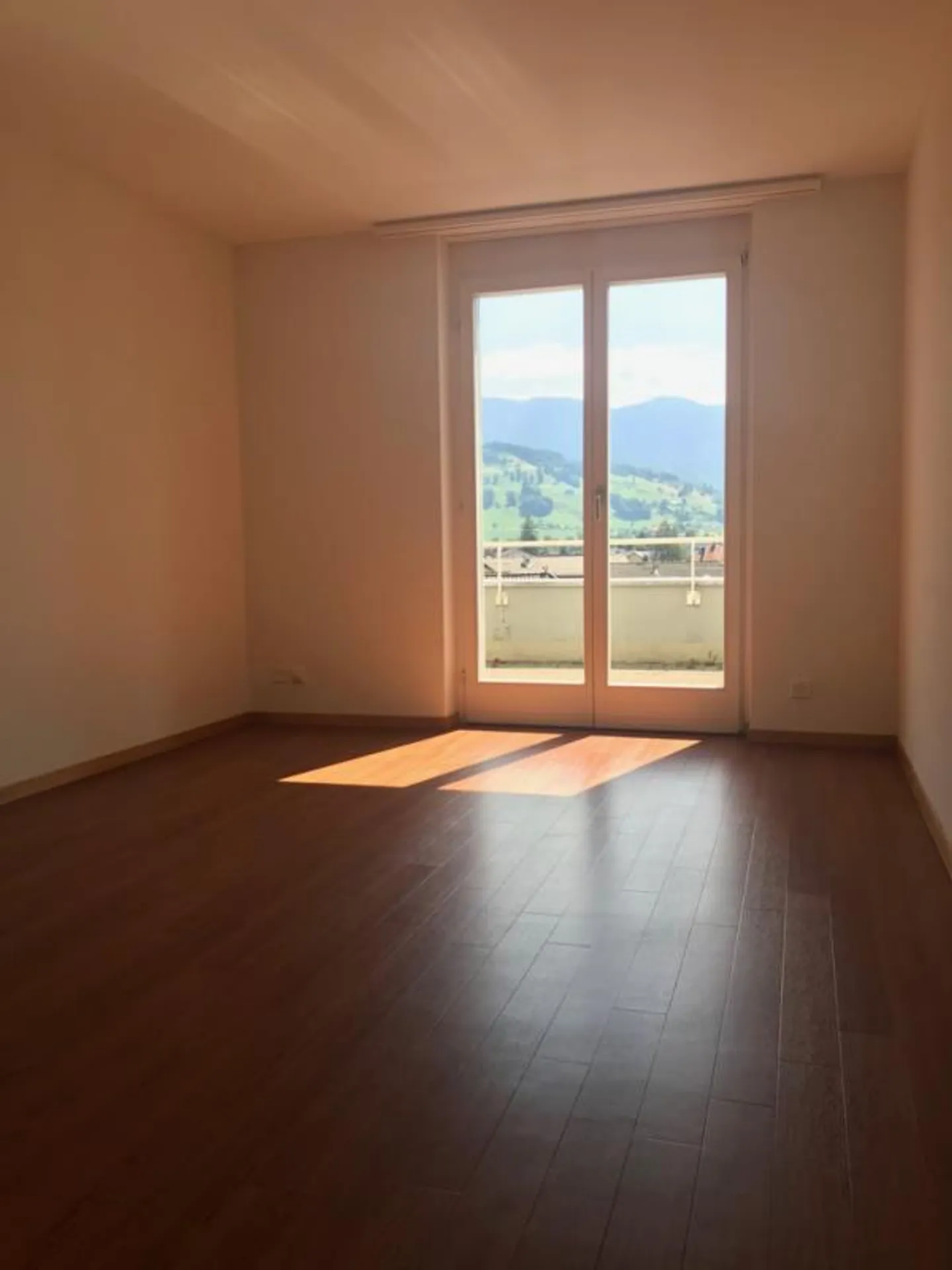 Incantevole appartamento a Unterägeri - Foto 5 di 6