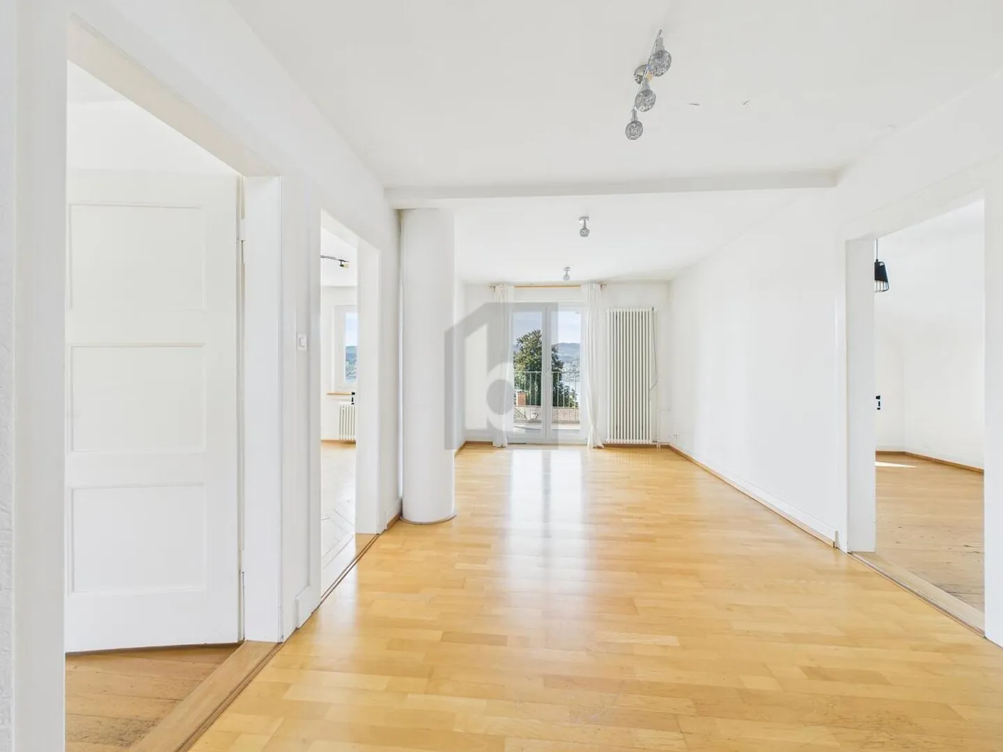 Maison de rêve avec vue sur le lac et jardin - Photo 5 sur 6