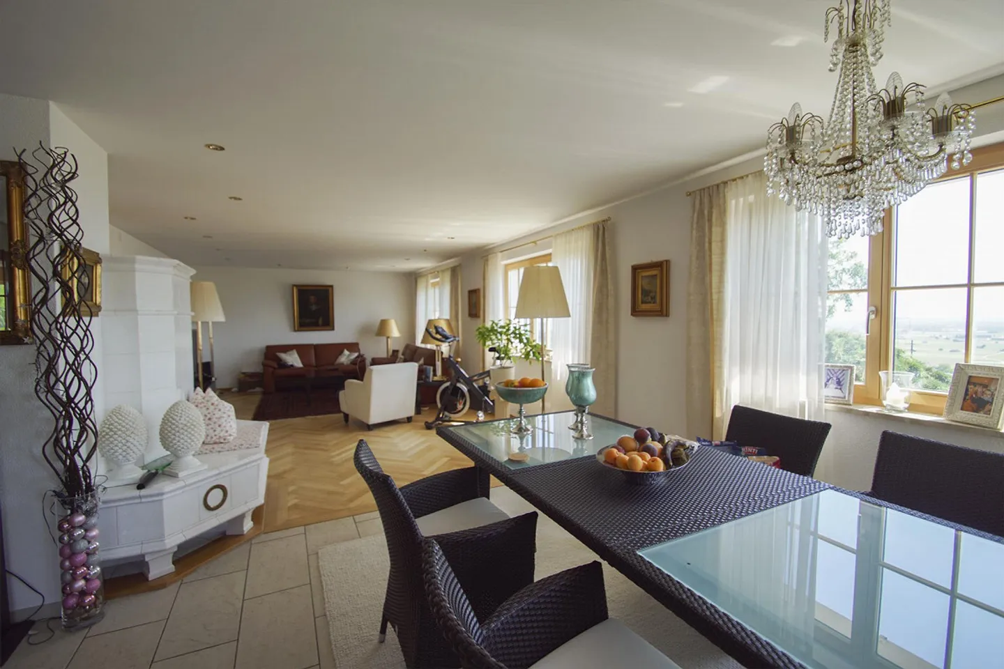 6-room single-family house with breathtaking views - Photo 3 of 7