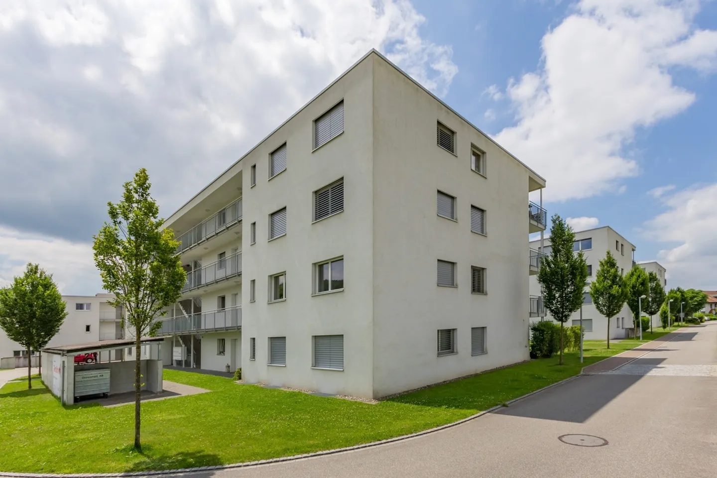 Geräumige moderne Wohnung mit Balkon - Foto 9 von 9