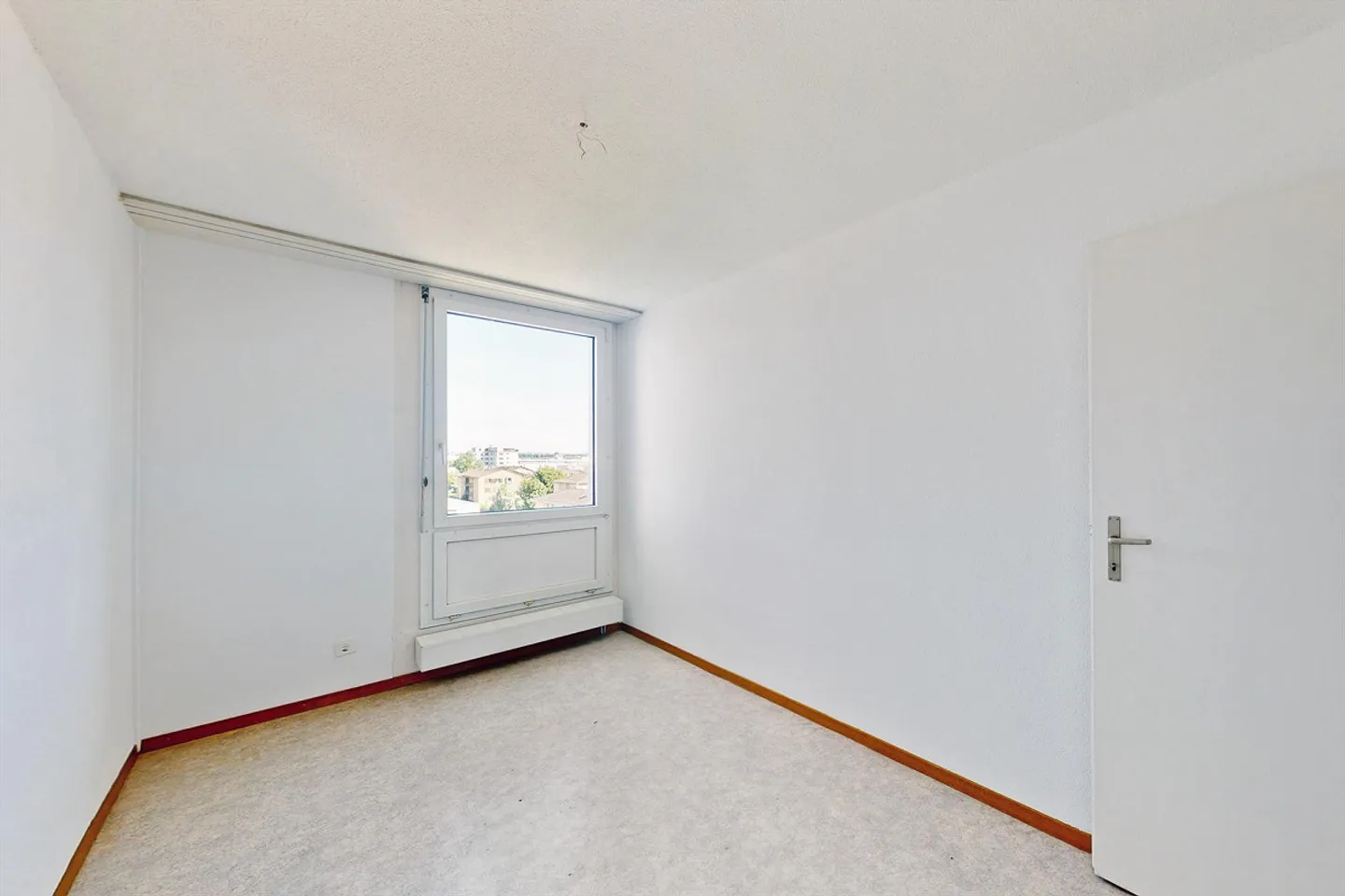 Bright beautiful apartment with good public transport connection - Photo 2 of 6