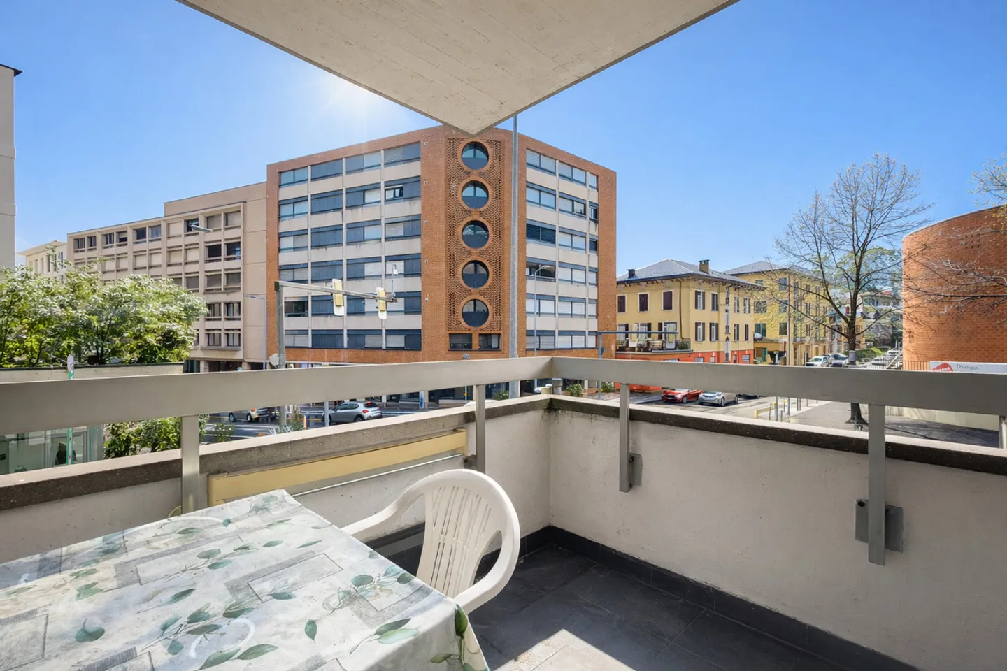2.5-room apartment in Lugano near the station - Photo 4 of 4