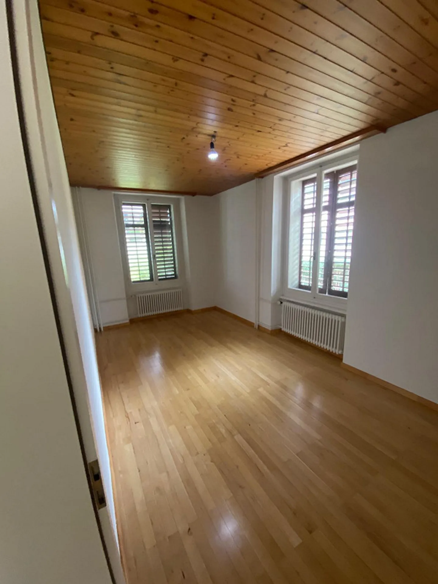Charmante 3 Zimmer Wohnung mit grossem Balkon - Foto 6 von 8