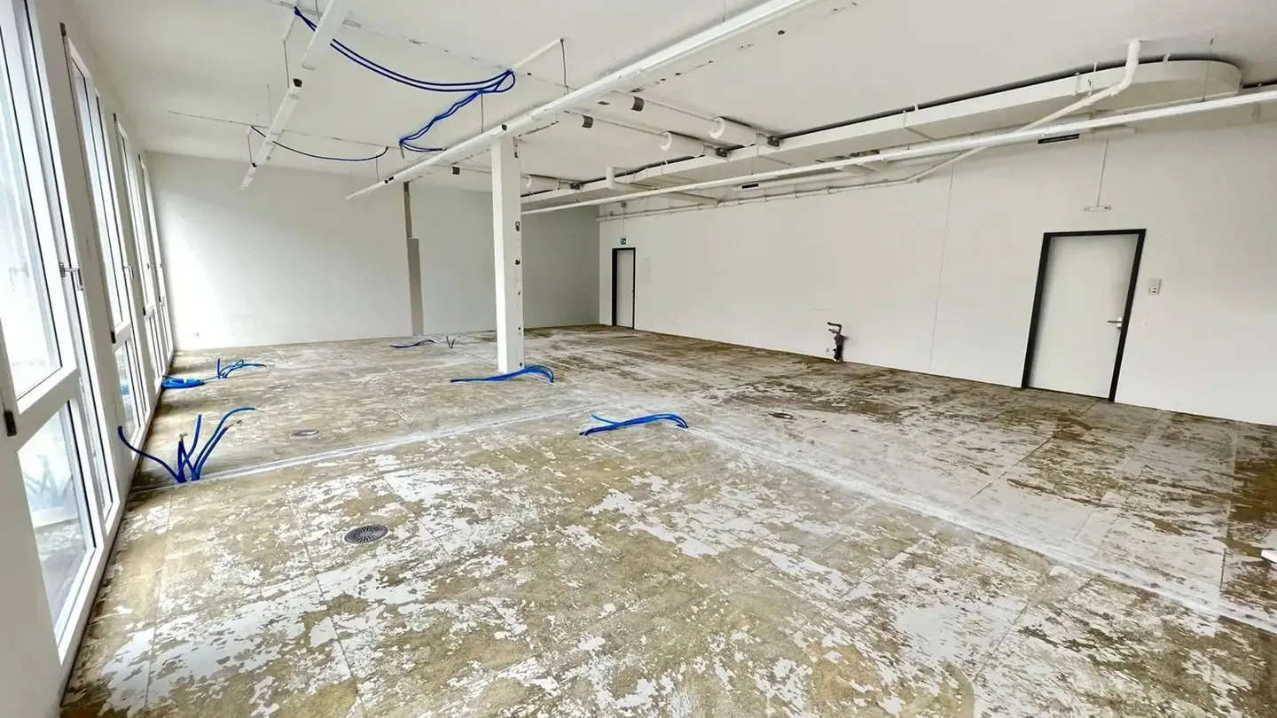 Immeuble mixte à louer - Photo 12 sur 14