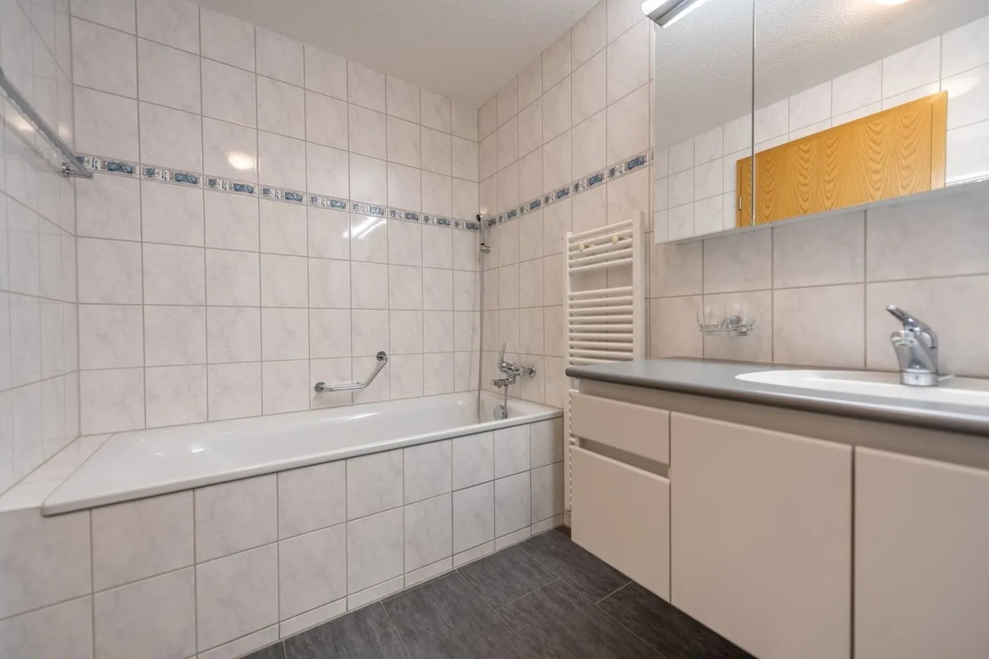 Vivere comodamente a Niederscherli, popolare - Foto 11 di 13