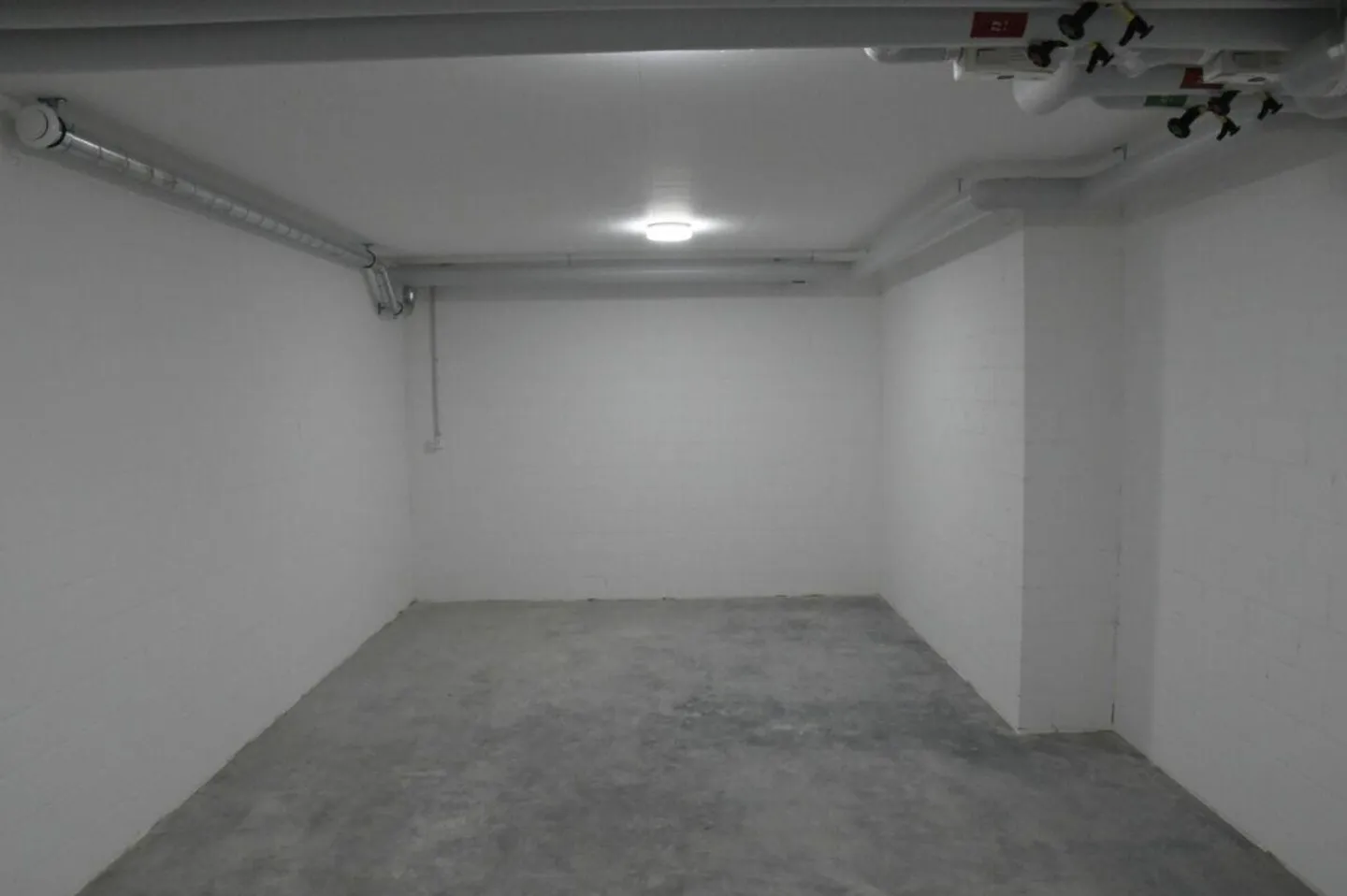 Camera Disponibile - Foto 1 di 3