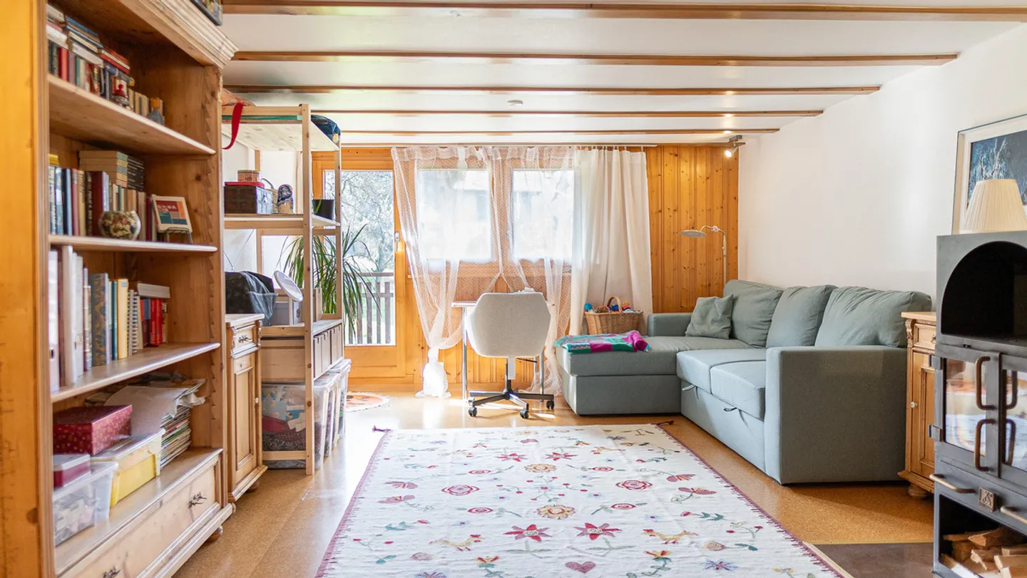 Appartamento affascinante in una casa rustica del Vallese sopra Visp - Foto 4 di 13