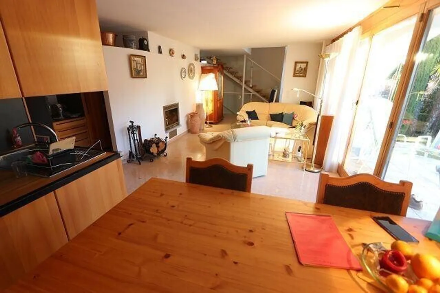 4 1/2-Room Villa with Pool and Large Surroundings - Photo 5 of 13