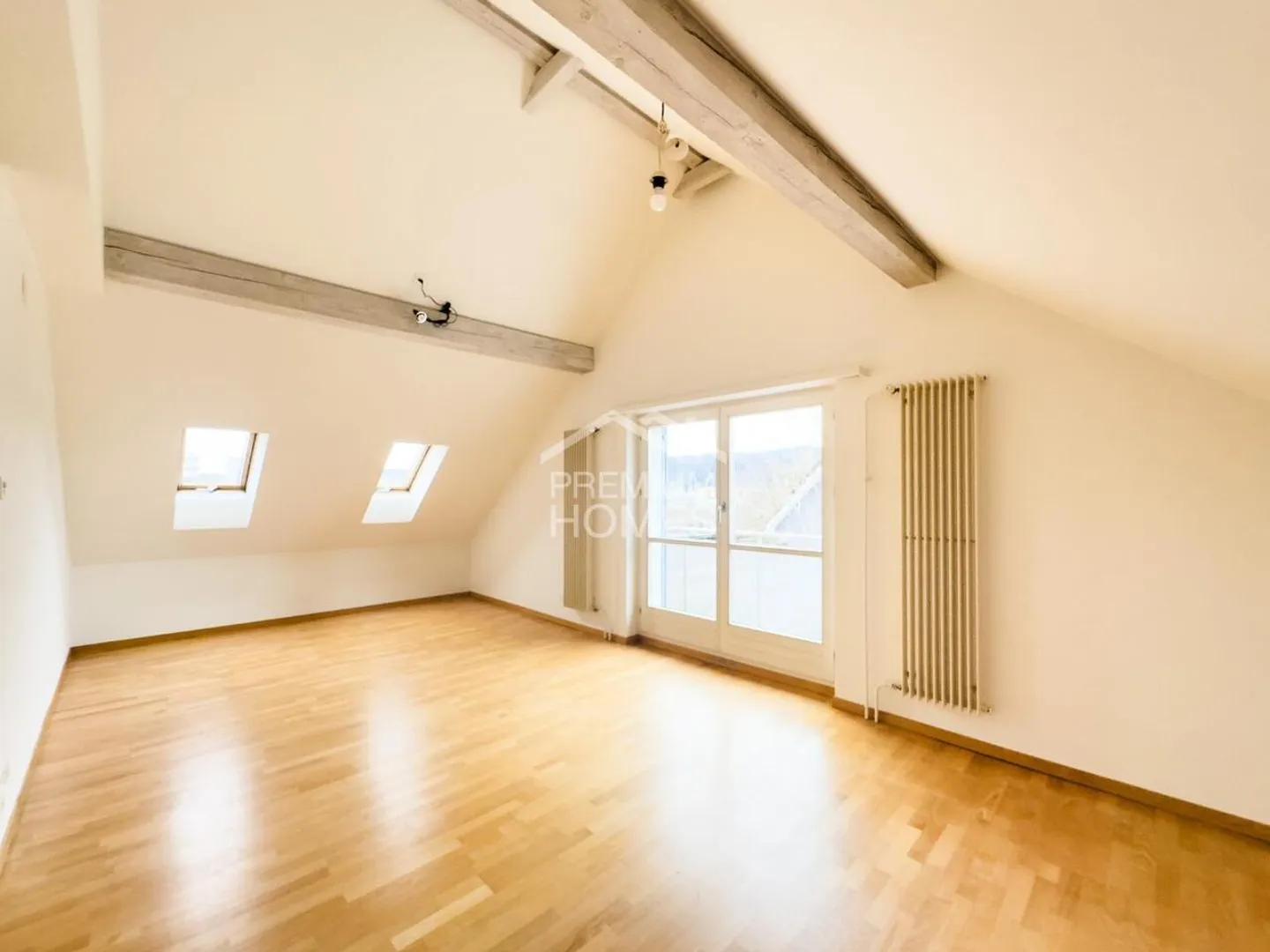 Immeuble résidentiel à vendre - Photo 2 sur 5