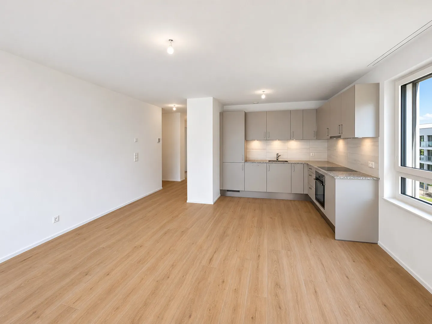 2,5-Zimmer-Wohnung mit großem Balkon im Herzen von Greenparc - Foto 1 von 13