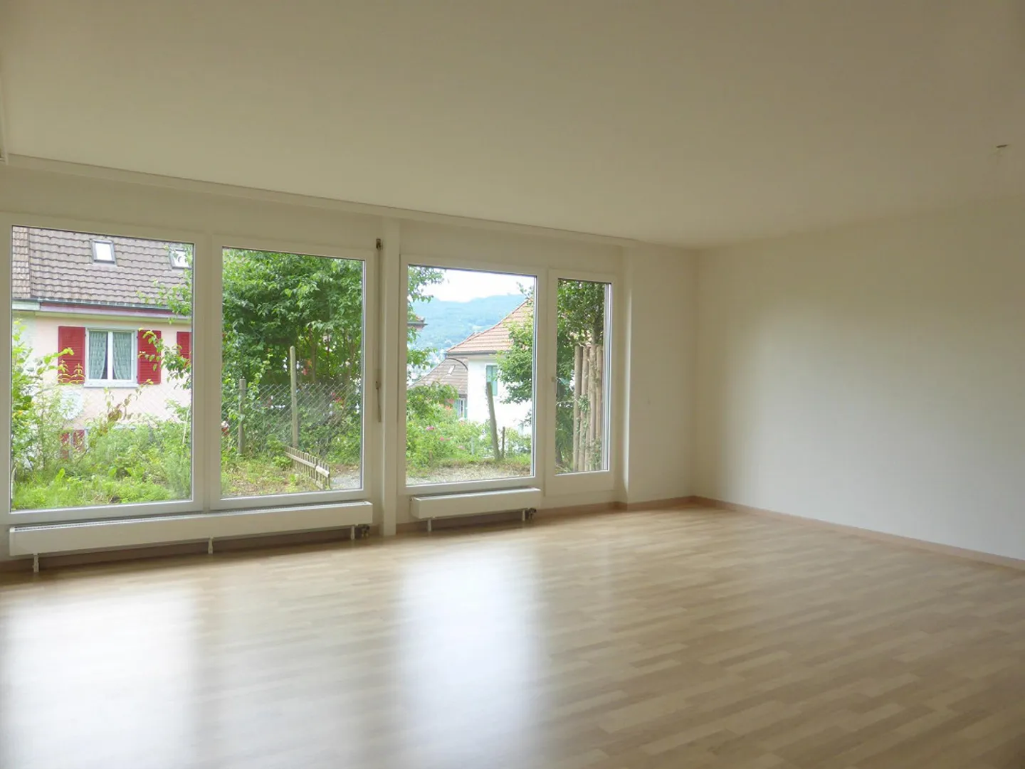 Charmante 2.5 Zimmerwohnung - Foto 2 von 8