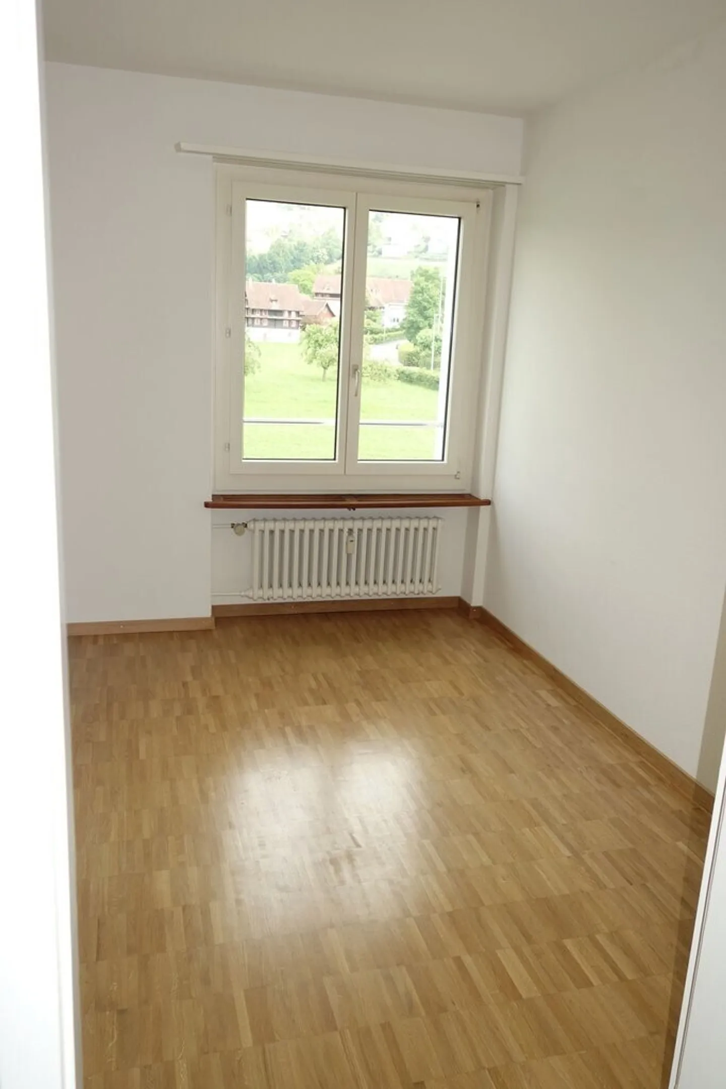 A Happy Start to Apartment Living in Zug - Photo 3 of 5