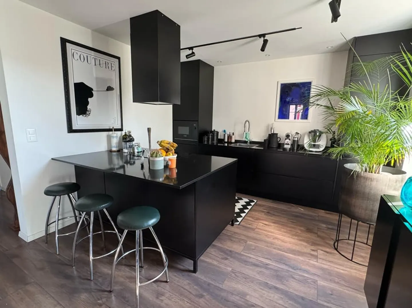 Elegant apartment with 31m2 terrace in the city center - Photo 6 of 13