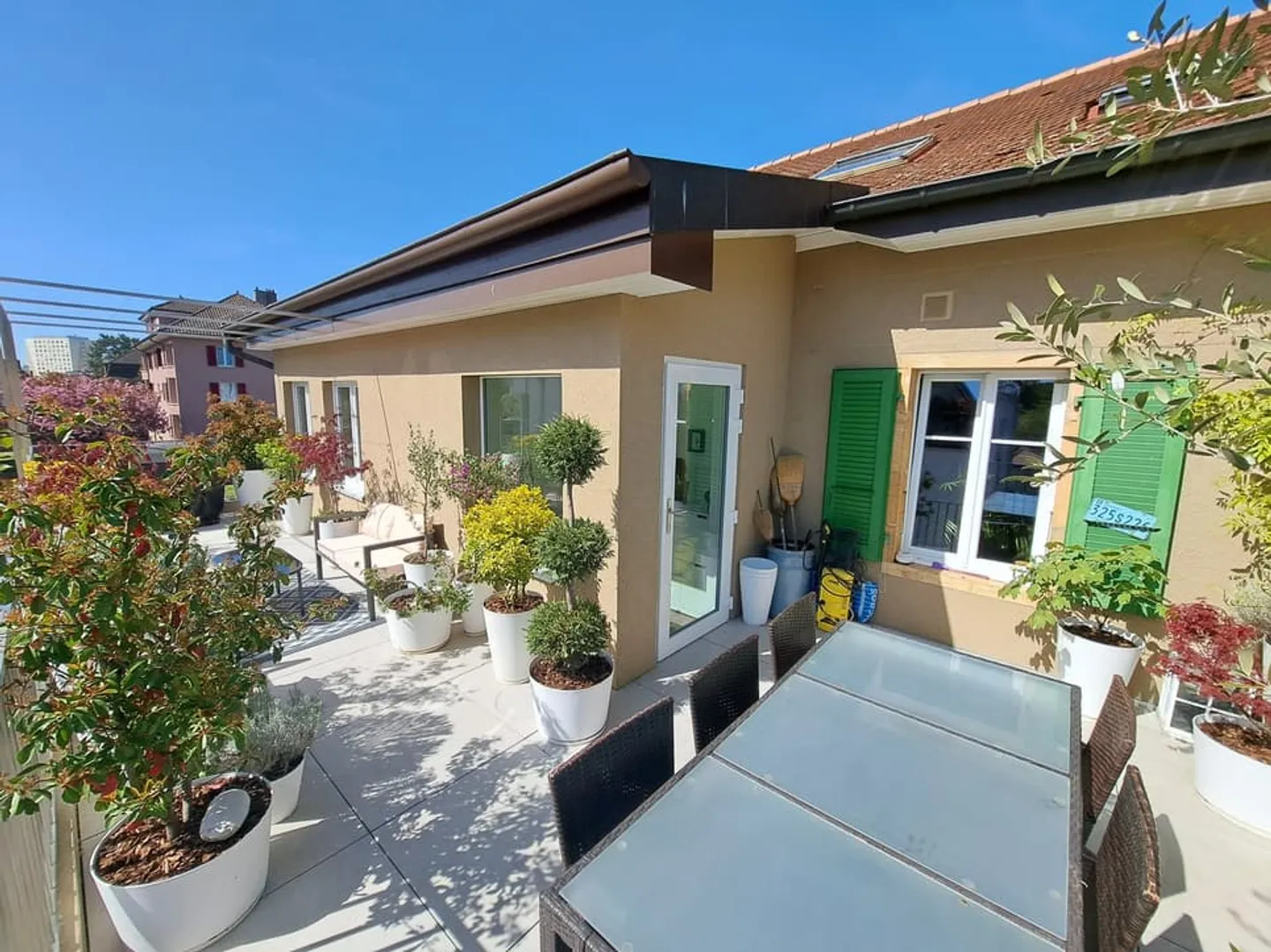 Elegant apartment with 31m2 terrace in the city center - Photo 2 of 13