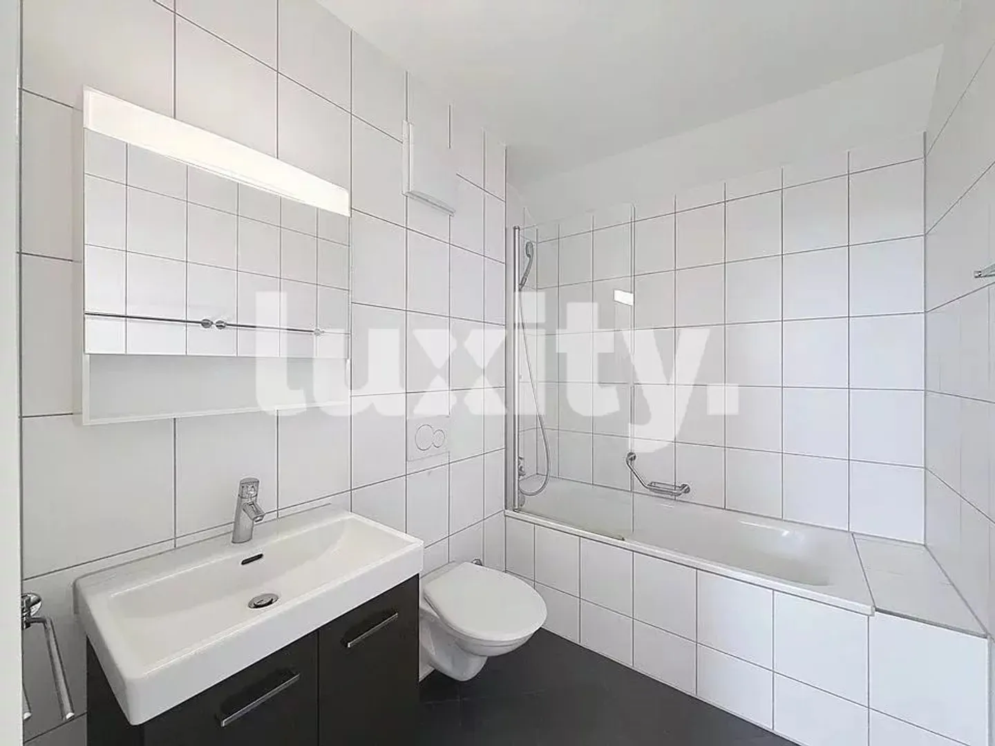 3.5 Room Apartment - Photo 4 of 8