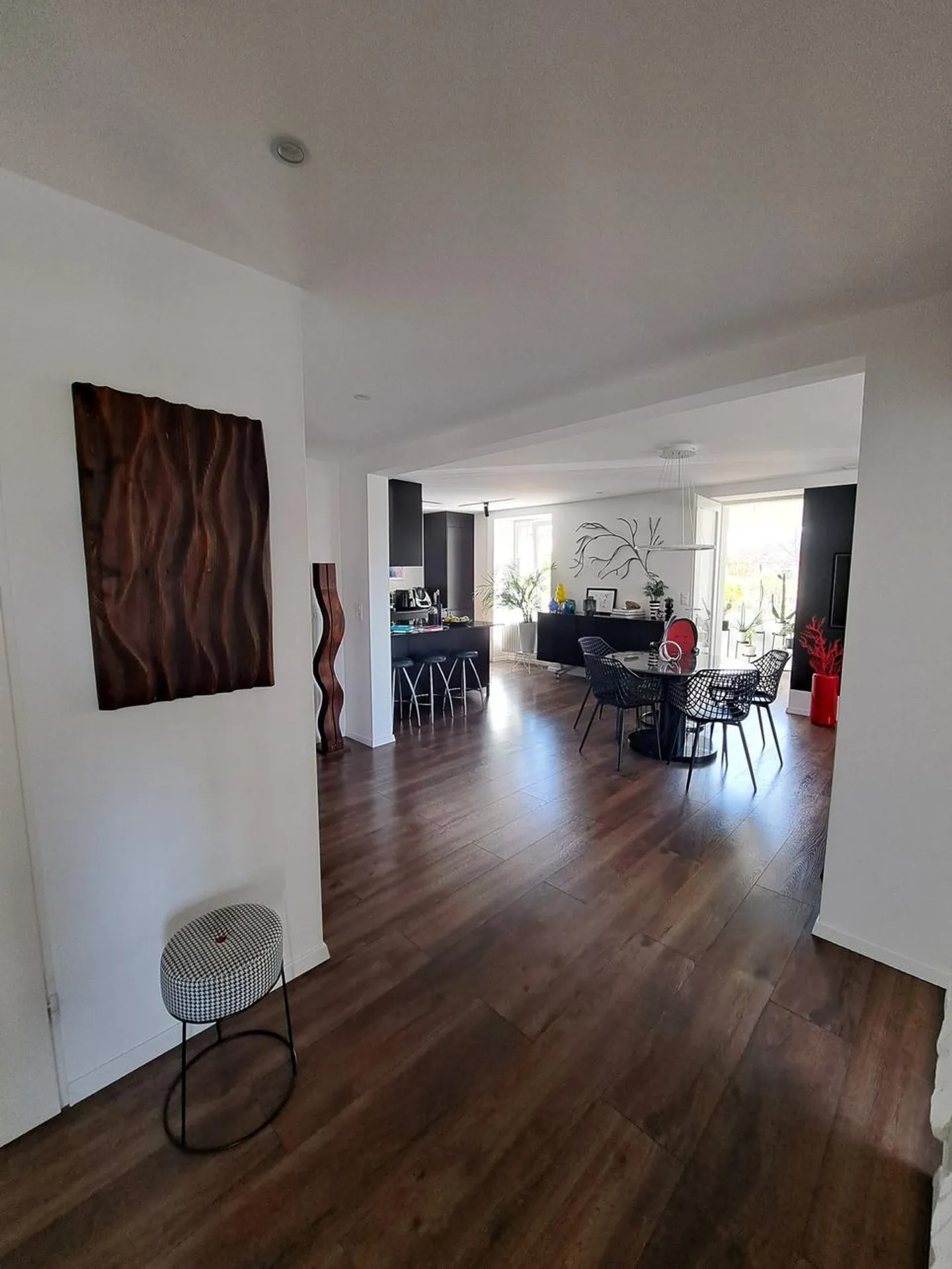 Elegant apartment with 31m2 terrace in the city center - Photo 7 of 13