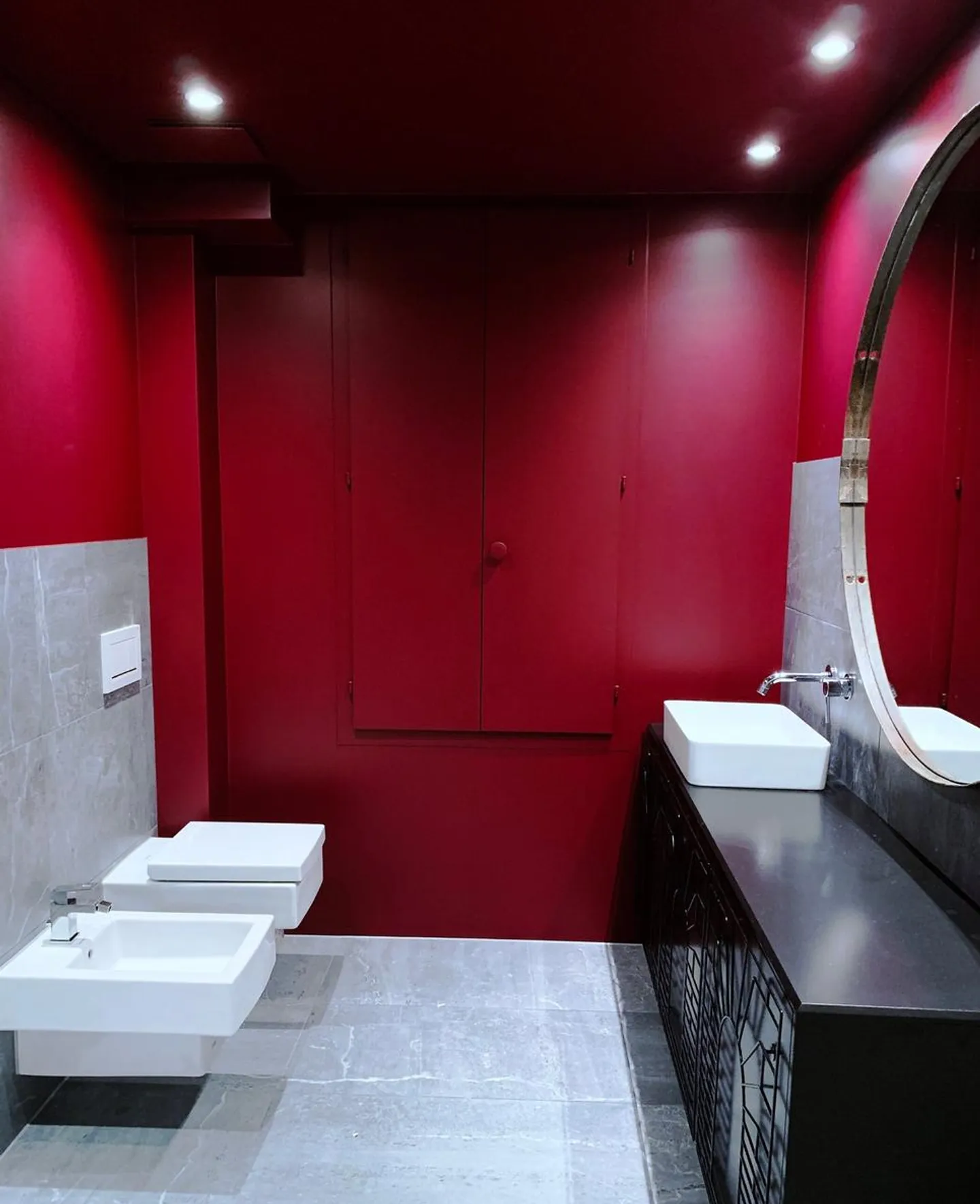 Elegant apartment with 31m2 terrace in the city center - Photo 10 of 13