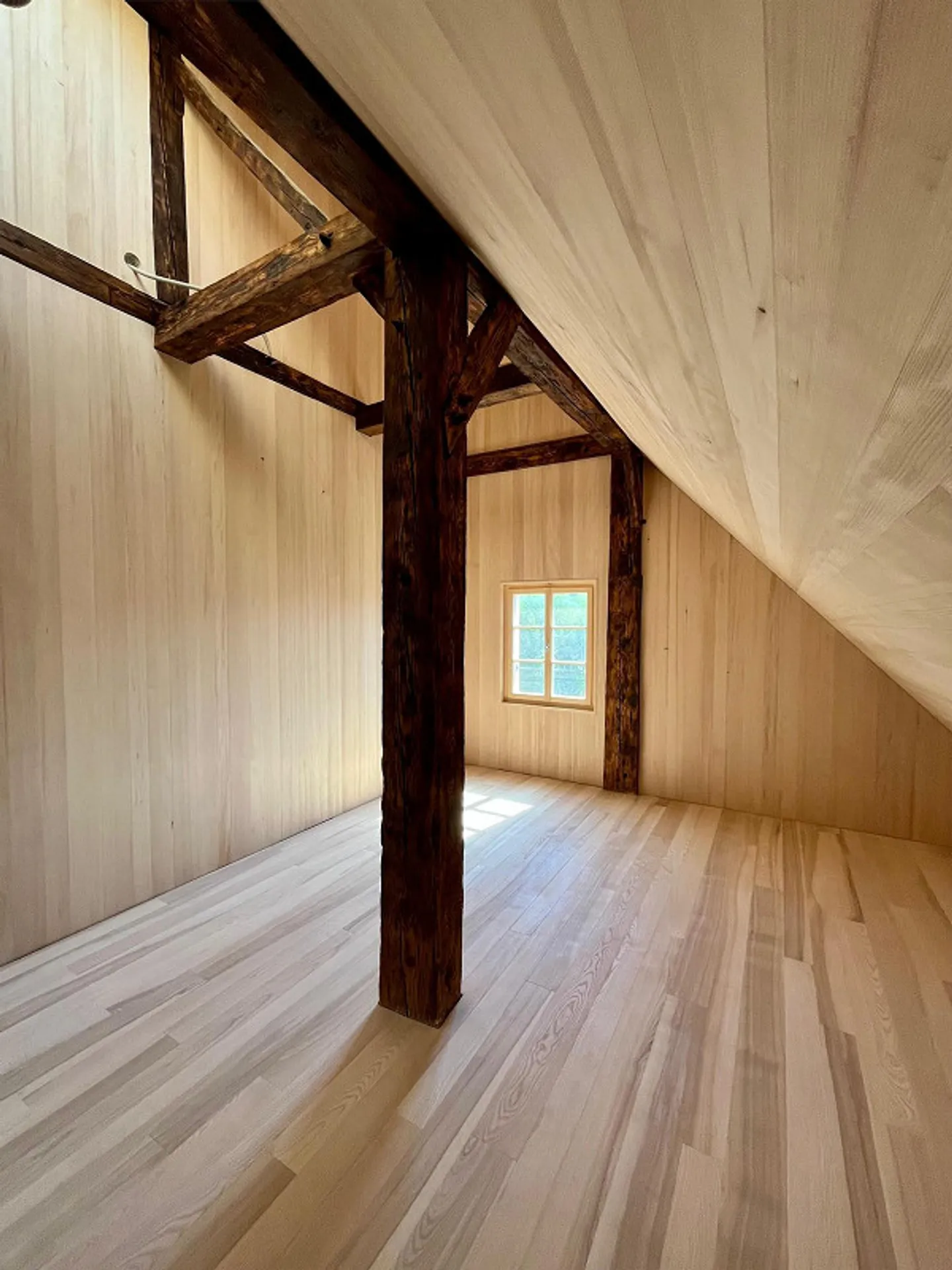 Historic Timber Construction Meets Modern Architecture - Photo 2 of 8