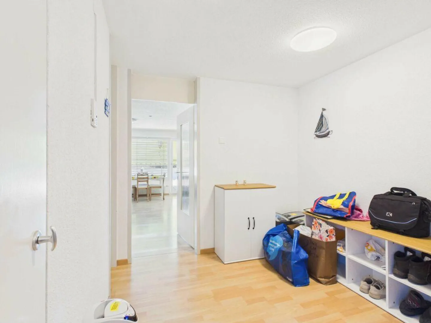 Luminoso appartamento di 4,5 stanze con balcone soleggiato - Foto 2 di 13