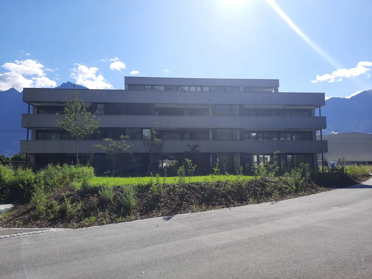 Salle de stockage / Hobby à louer - Photo 1 sur 1
