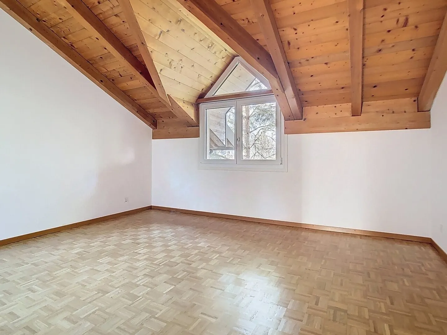 Apartment for rent - Photo 4 of 13