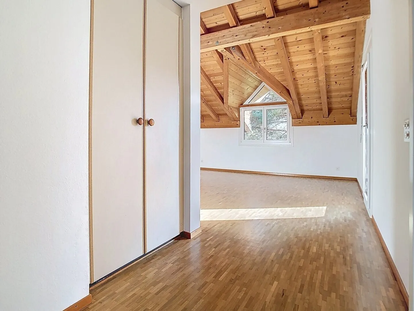 Apartment for rent - Photo 7 of 13