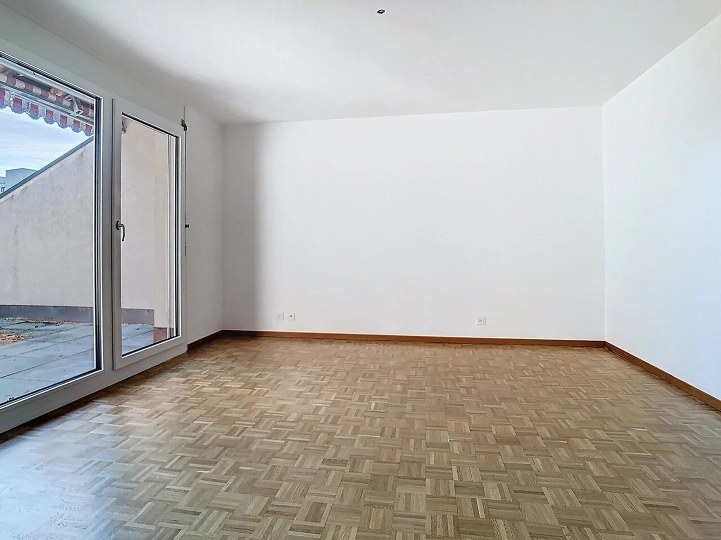 Apartment for rent - Photo 8 of 13