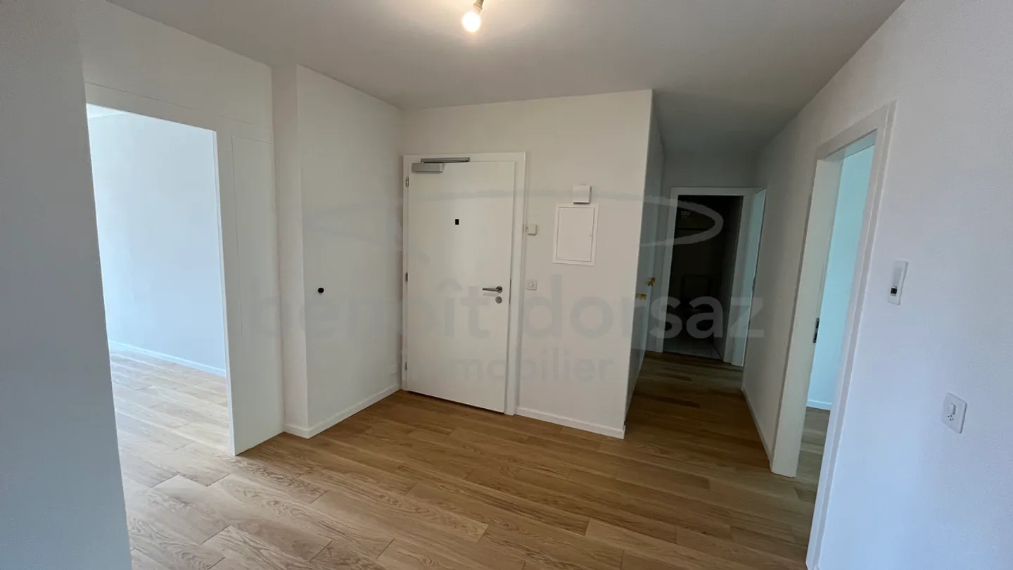 Büro Nähe Sion - Foto 4 von 8