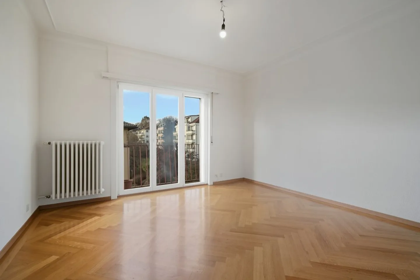 Appartamento Ristrutturato in Zona Tranquilla - Foto 3 di 8