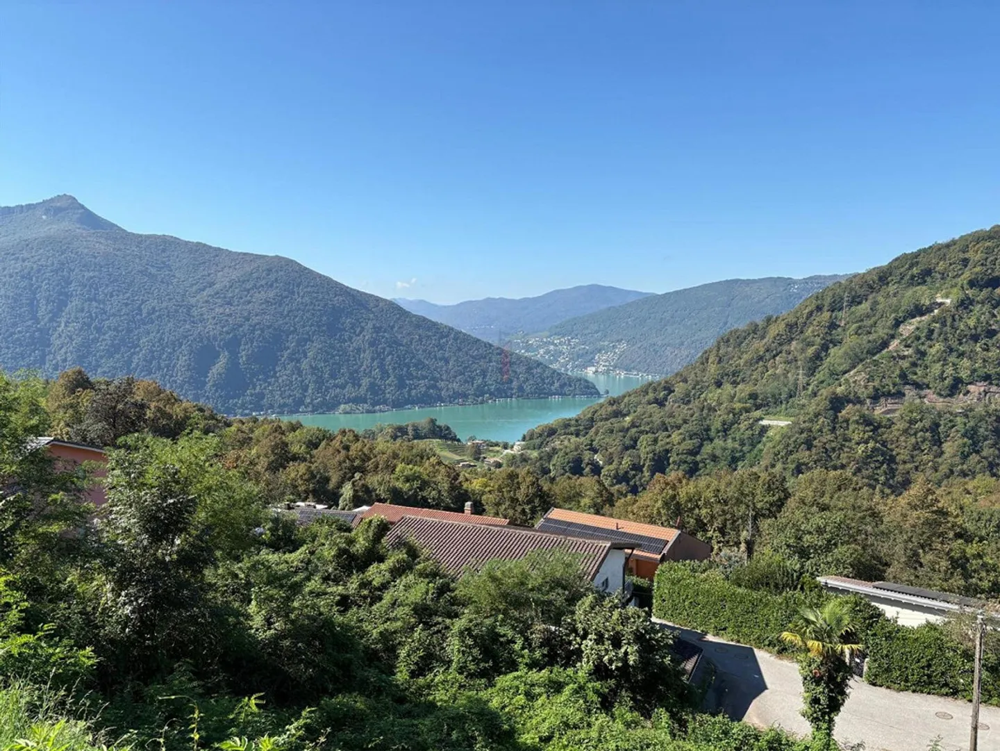 Costruisci la tua villa con vista lago - Foto 2 di 9
